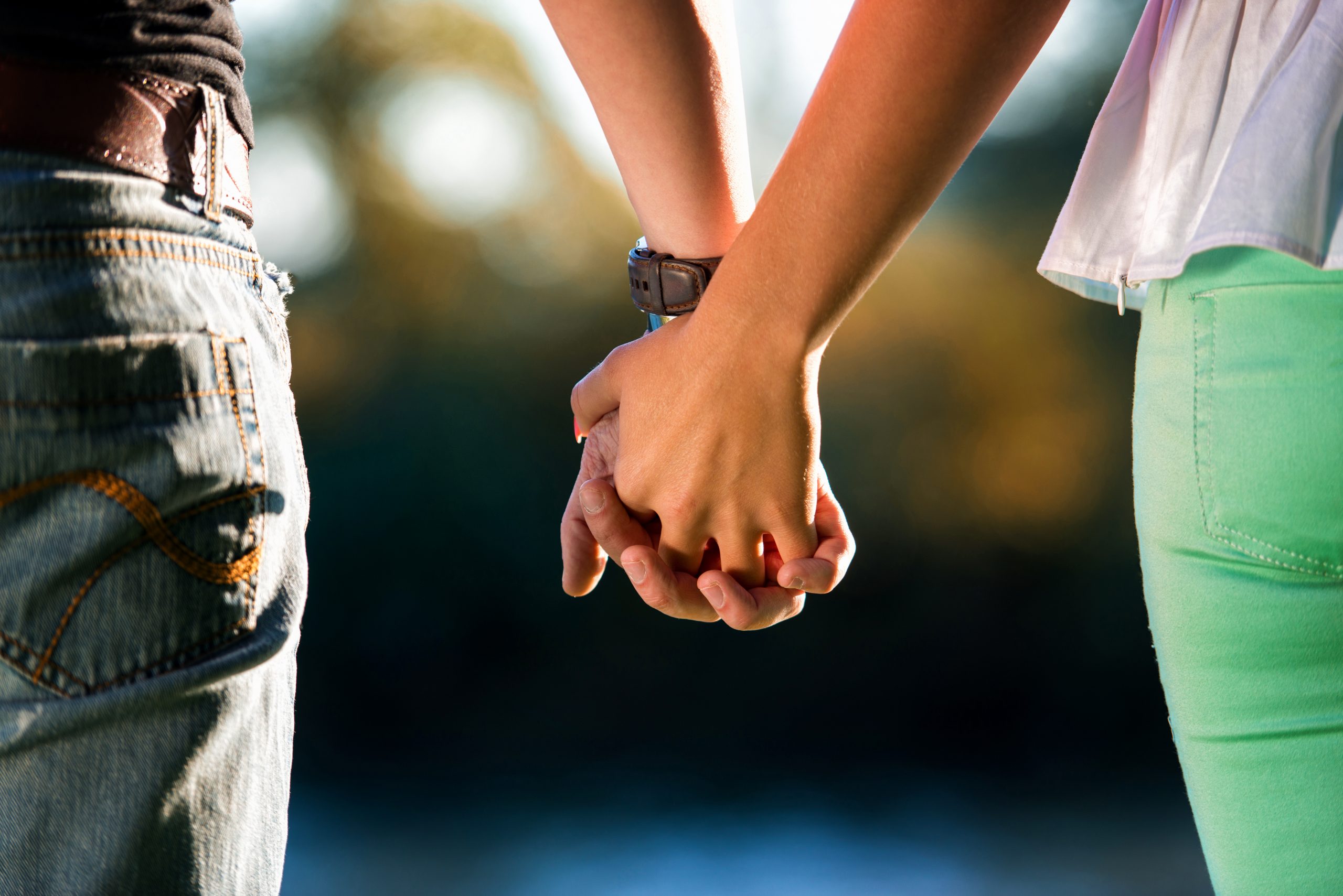 Practical and thoughtful tips for maintaining healthy relationships in college